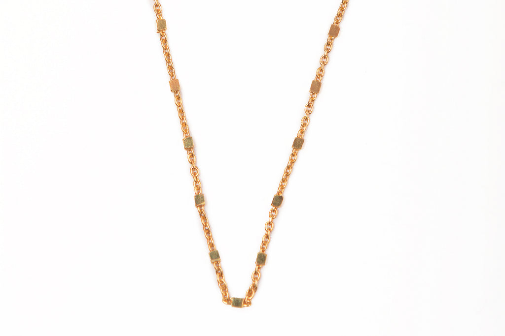Gargantilla de cubos 14K